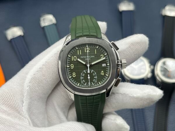 Patek Philippe Aquanaut 5968g-010 42mm White Gold Green Rubber Strap Arabic Numerals Green Dial